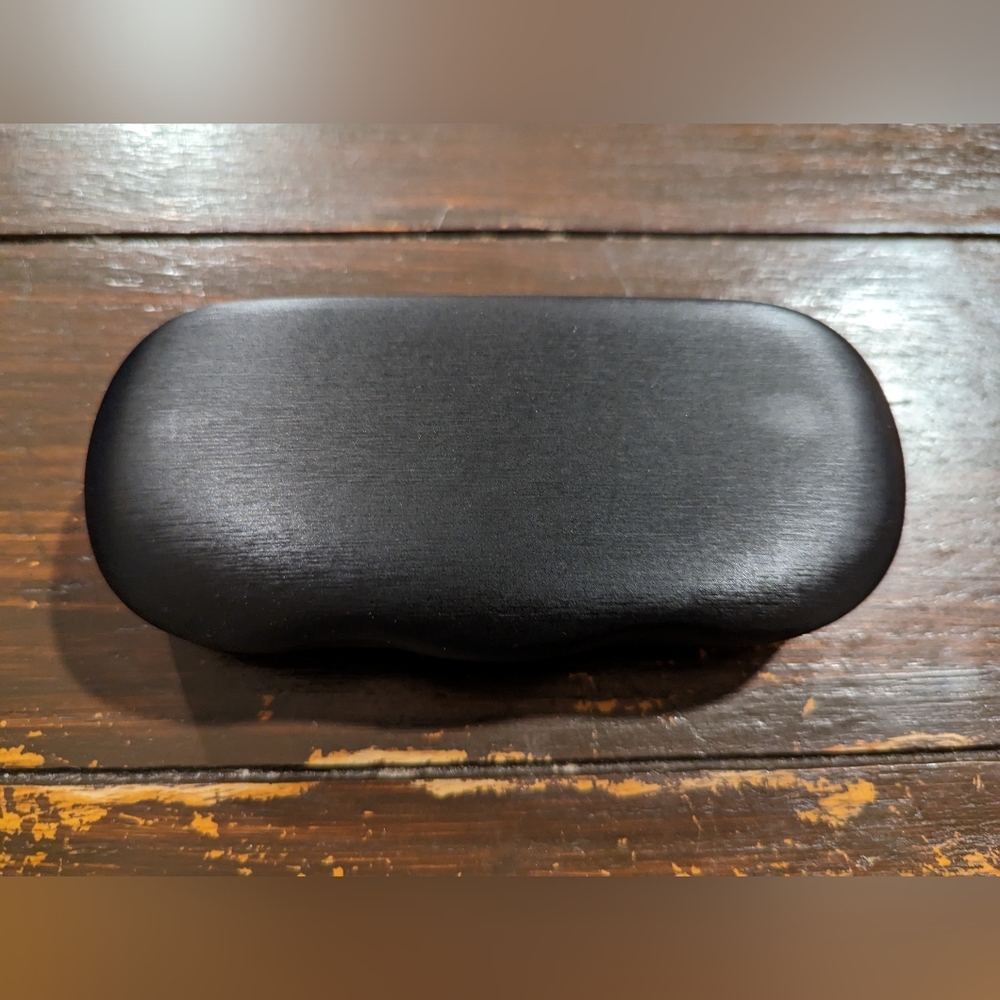 NWOT Unisex Black Hard Case for Glasses Sunglasses
